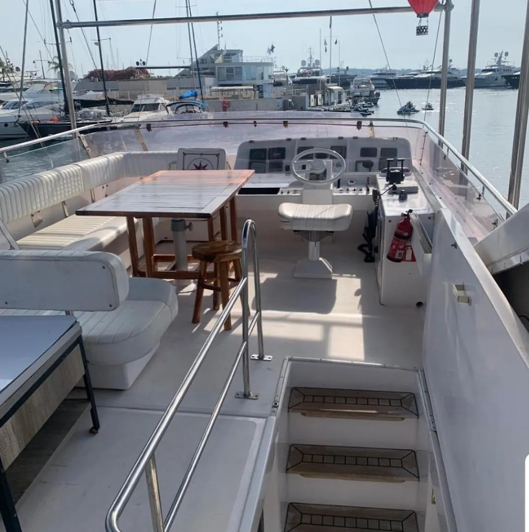 Botel Golfe-Juan Yacht Hotel Cannes